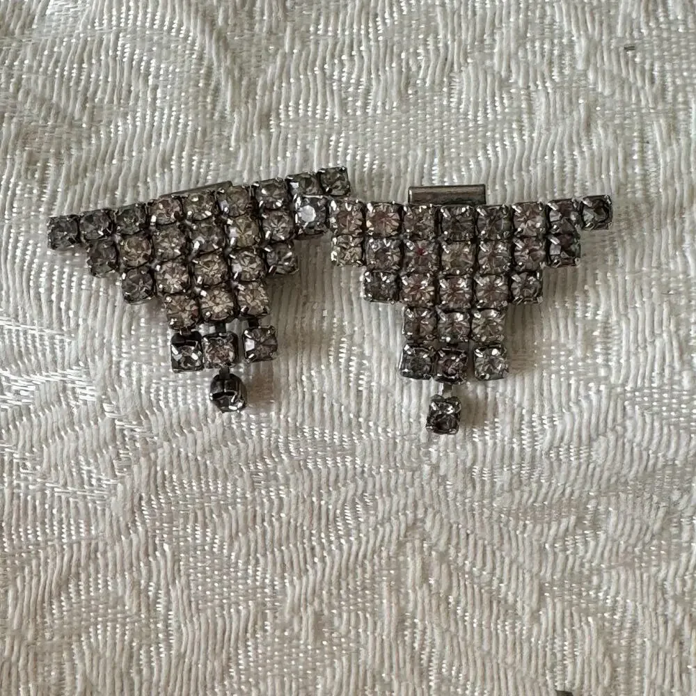 Lot of 6 Rhinestone Shoe Clips Vintage Silver Rectangular, Dangling 3 Pairs ￼